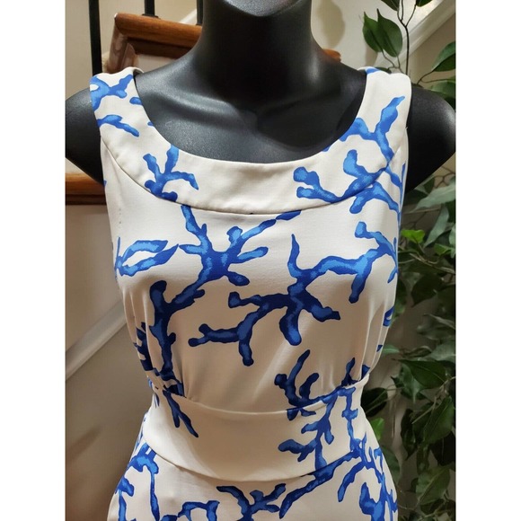 J. Mclaughlin Women's White Nylon Round Neck Sleeveless knee Length Dress Size S - Picture 2 of 11